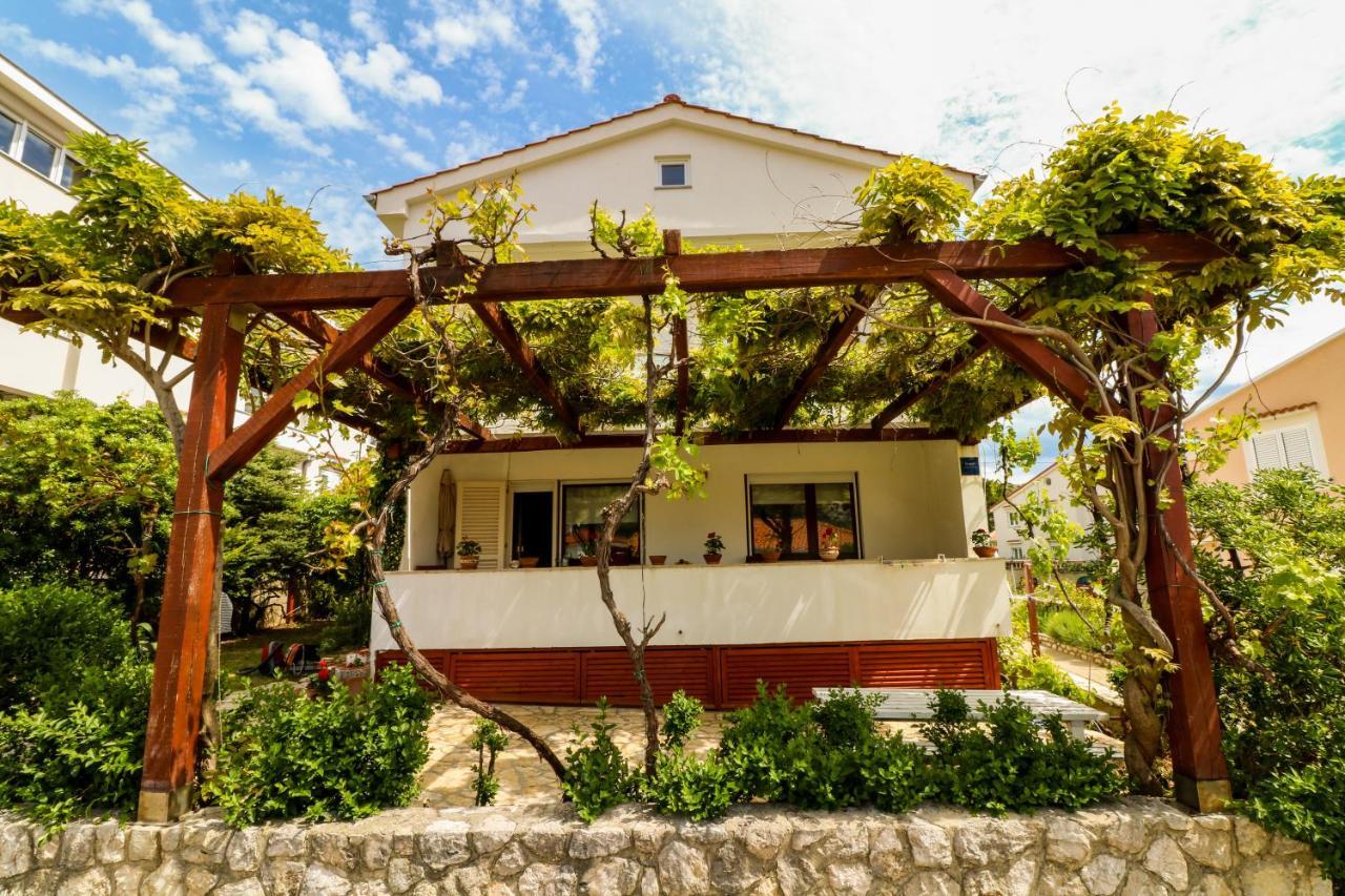 Apartments Edo With Terrace Baška Exterior foto